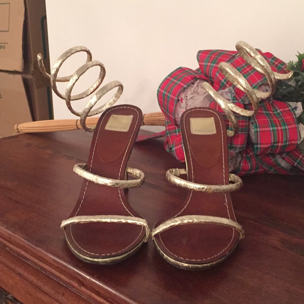 NWOT Dolce Vita gold foil strapped heels